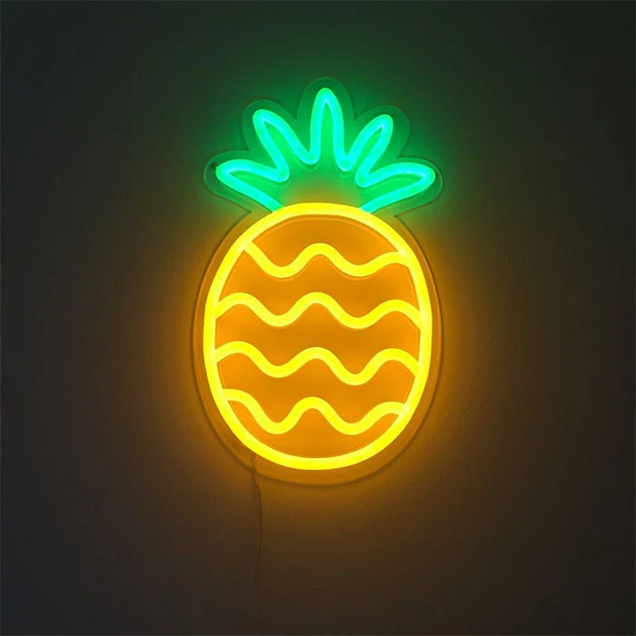 Fruit-Pineapple-Neon-Sign_3086eedb-3180-4f6c-b1a4-693d4a06f0d7
